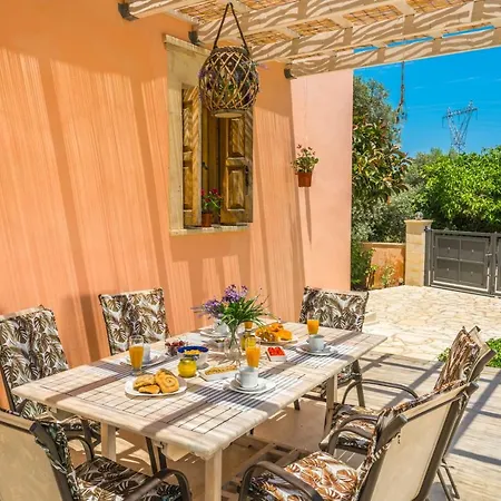 Dolce Villa *